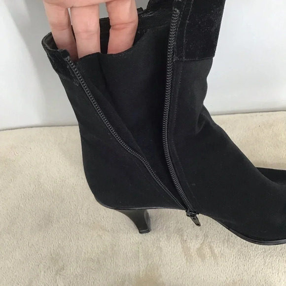Stuart Weitzman Women’s Ankle Booties Neoprene Career Kitten Heel Size 7N - Picture 9 of 11